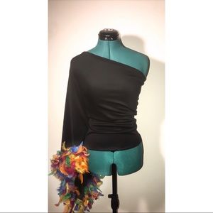 Top (black with feathers)